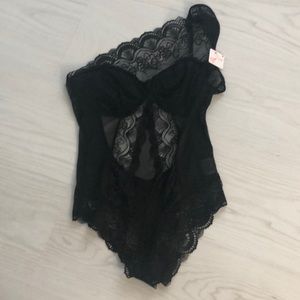 Kiss Me Angle Lace Bodysuit